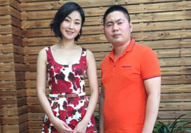 广州新宝GG与明星合影